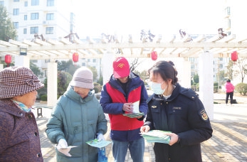 垃圾分類宣傳進社區(qū)
